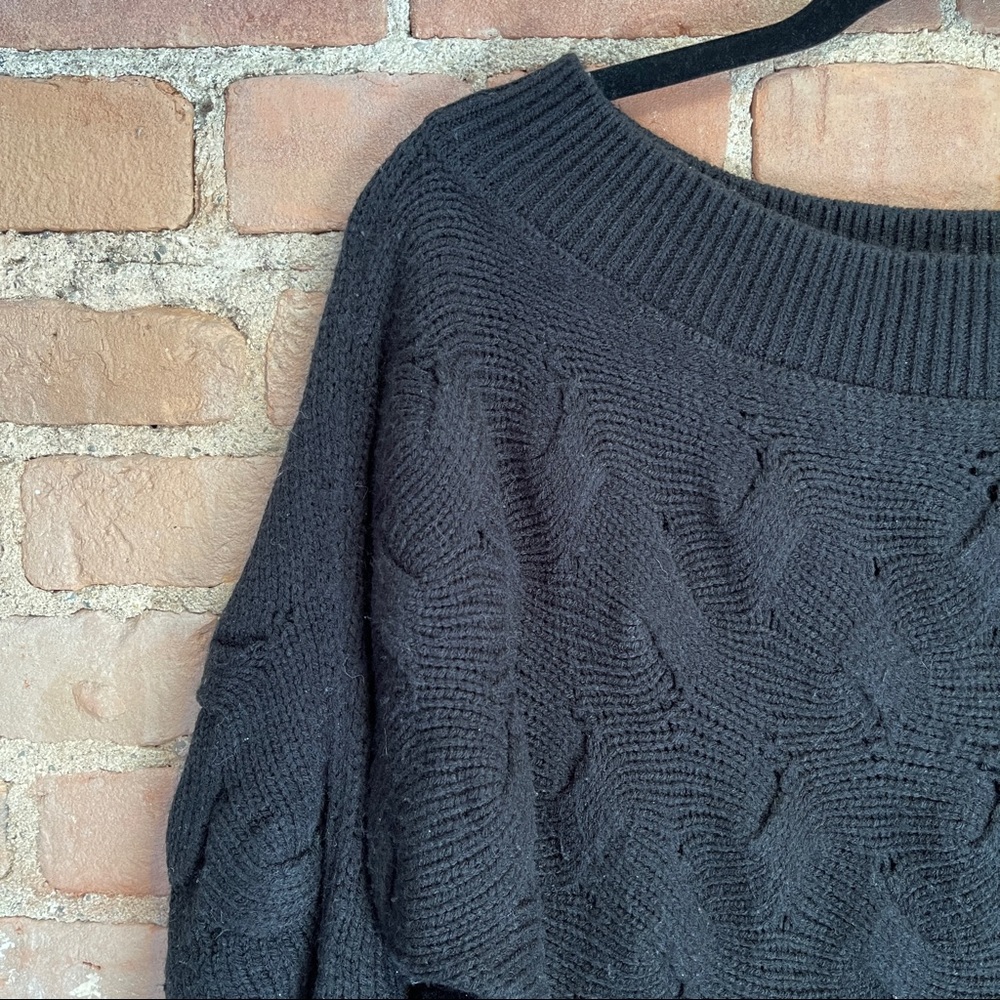 Chunky black off the shoulder sweater - Picture 2 of 4